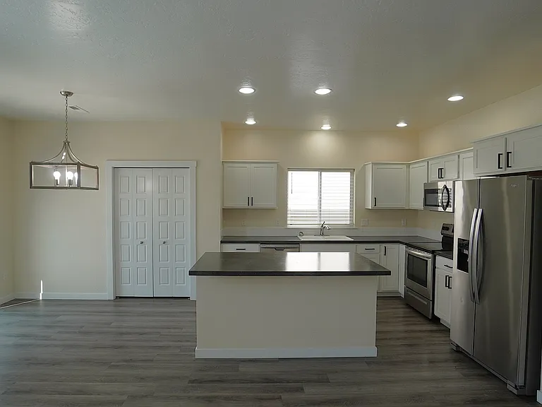 3061 W Silver River St — Photo 7
