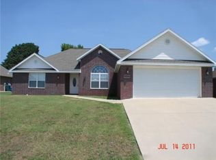 848 Lynn Dr, Pea Ridge, AR 72751