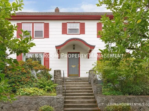 2908 NE Skidmore St, Portland, OR 97211