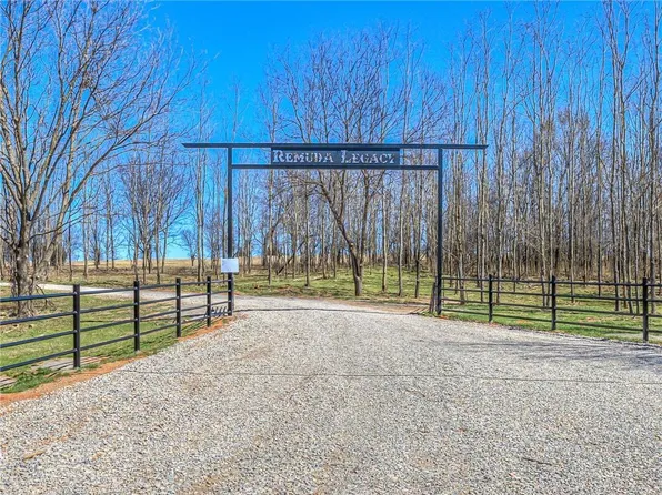 27748 Remuda Dr, Wayne, OK 73095