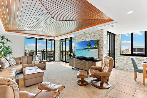 10482 Gulf Shore Dr Photo 1