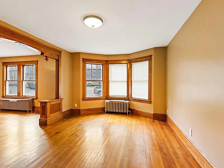 29 Sherwin St — Photo 12