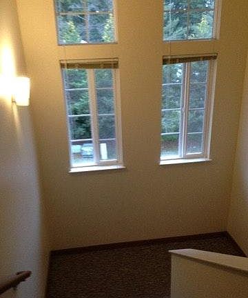 upper level-to-lower