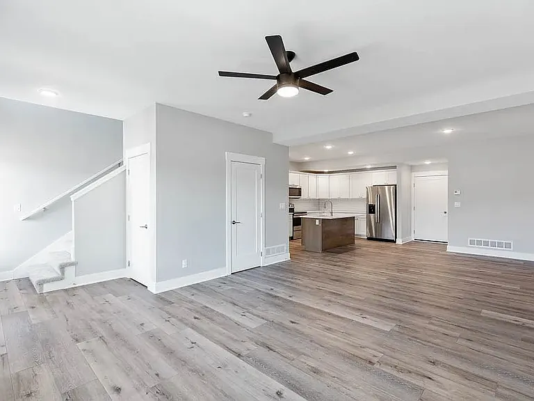 16685 Wilden Dr — Photo 3