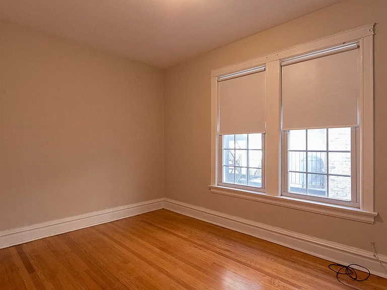 1440 W Addison St #3 — Photo 15