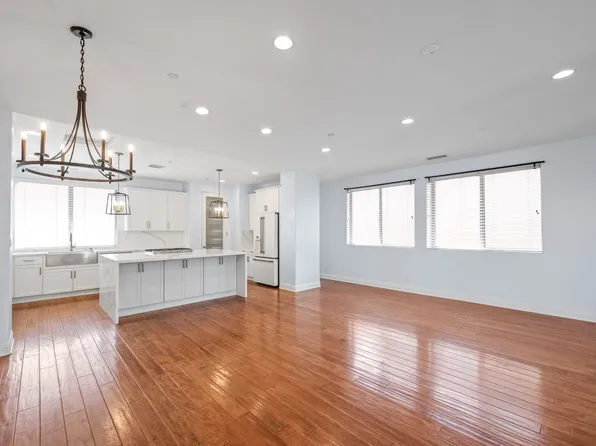 617 S Pacific Coast Hwy #C, Redondo Beach, CA 90277