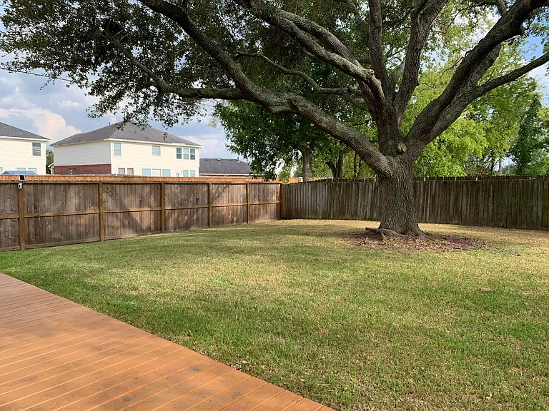 Heathersage Dr — Photo 9