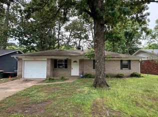 7411 Ember Ln, Little Rock, AR 72209