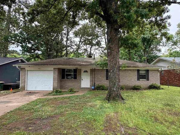 7411 Ember Ln, Little Rock, AR 72209