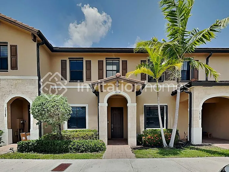 10554 W 33rd Way — Photo 1