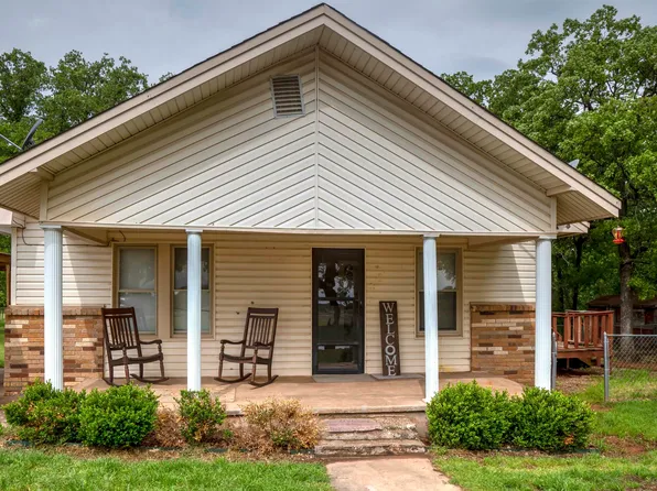 3741 S Cason Rd, Marlow, OK 73055