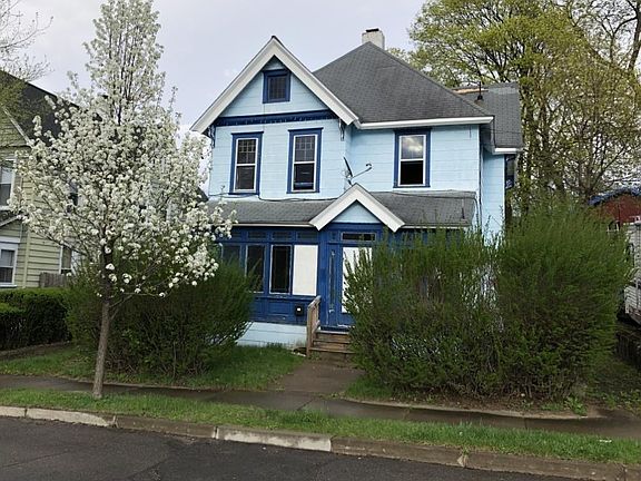 3rd image of 6 Beman St