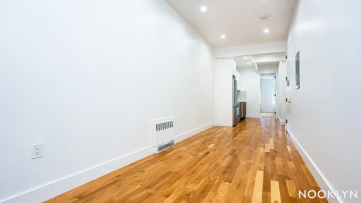 Rented by Nooklyn NYC LLC | media 3