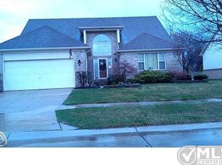 3657 Riverside Dr #223, Canton, MI 48188