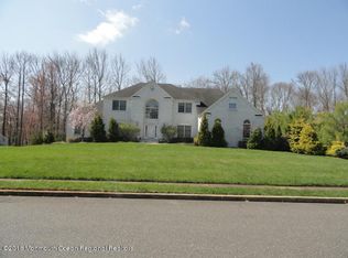 13 Nancy Ct, Jackson, NJ 08527