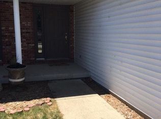 4114 McGregor Ln, Springfield, IL 62711