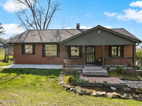 1407 Francis Rd, Knoxville, TN 37909