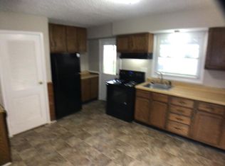 802 Hopkins Rd, Lebanon, IN 46052