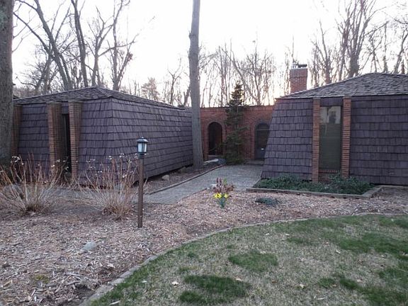 3rd image of 5303 Conestoga Dr