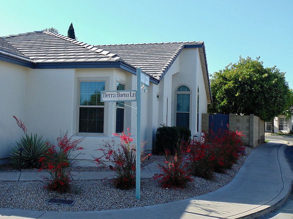 1st image of 422 W Tierra Buena Ln