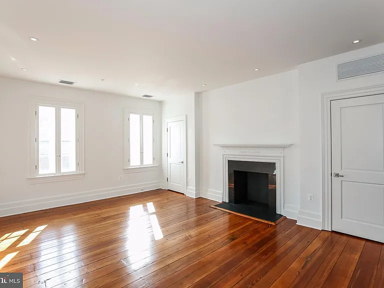 3009 M St NW #2 — Photo 9