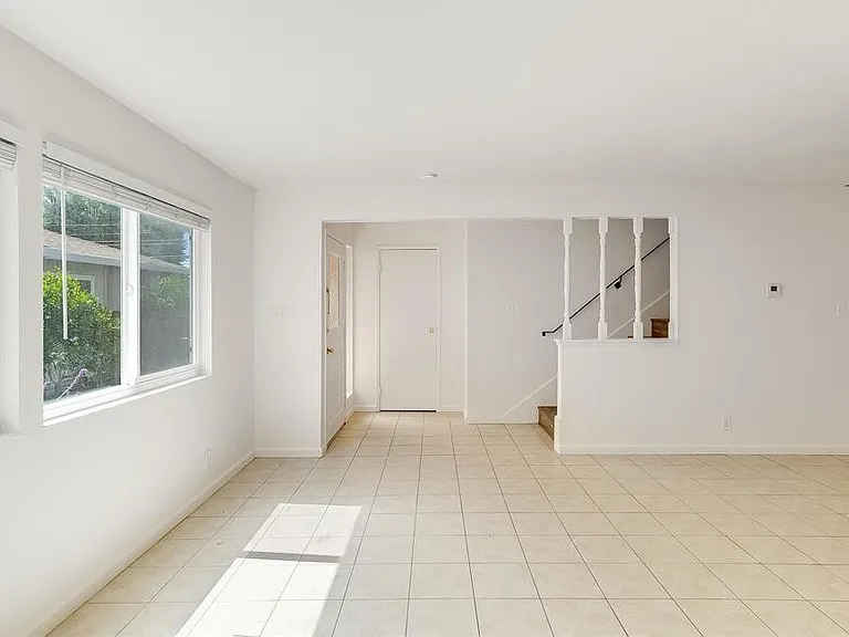 1064 Mohr Ln #C — Photo 16
