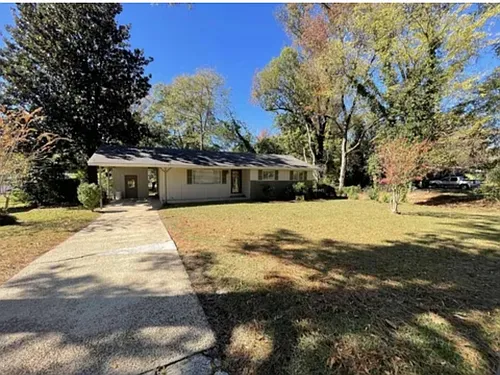 205 Lawrence Dr Photo 1