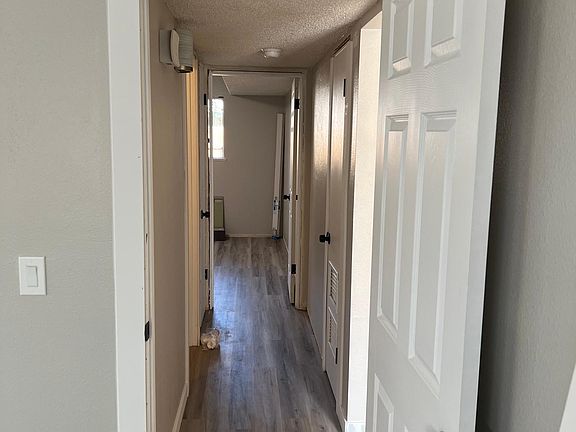 3rd image of 1914 George Washington Way APT B