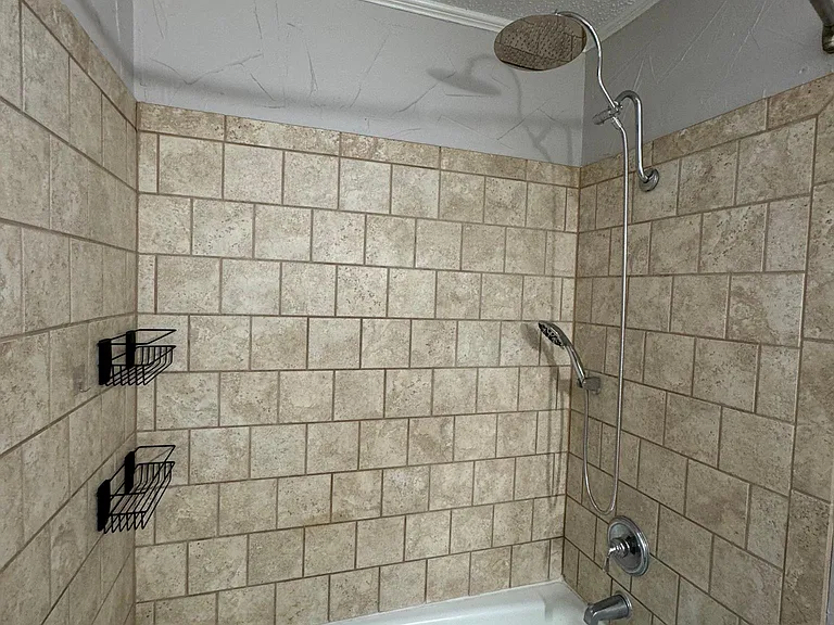 6715 Columbia Ln — Photo 22
