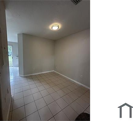 5th image of 2907 SE 15th Rd
