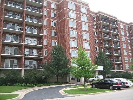 1st image of 5555 N Cumberland Ave Unit 412