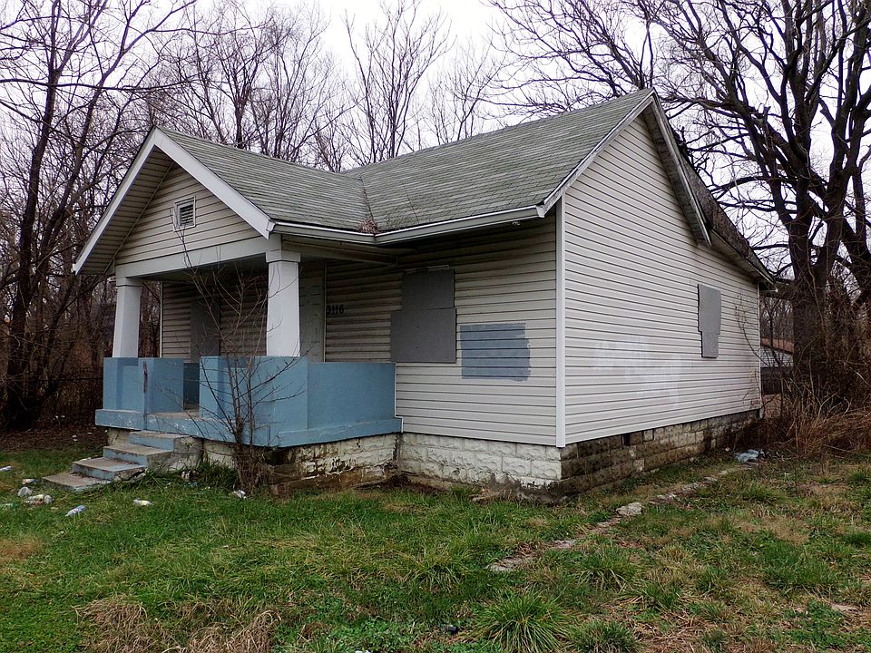 2nd image of 3116 E Michigan St