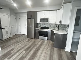 2061 N 62nd St #404, Philadelphia, PA 19151