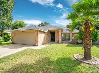 11402 Wilkenberg Dr, Houston, TX 77066