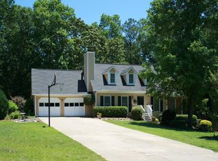 1128 Pine Grove Dr, Alpharetta, GA 30009