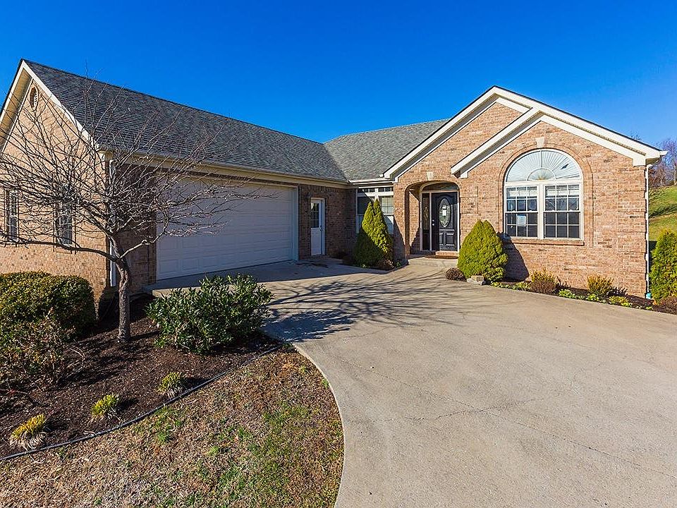 1st image of 262 Marengo Dr