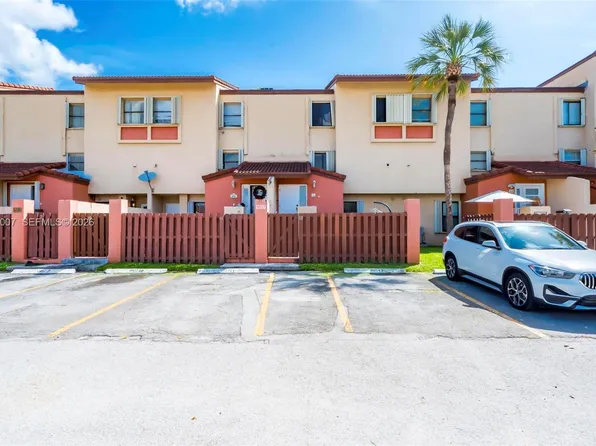 9937 NW 9th St #12-19, Miami, FL 33172
