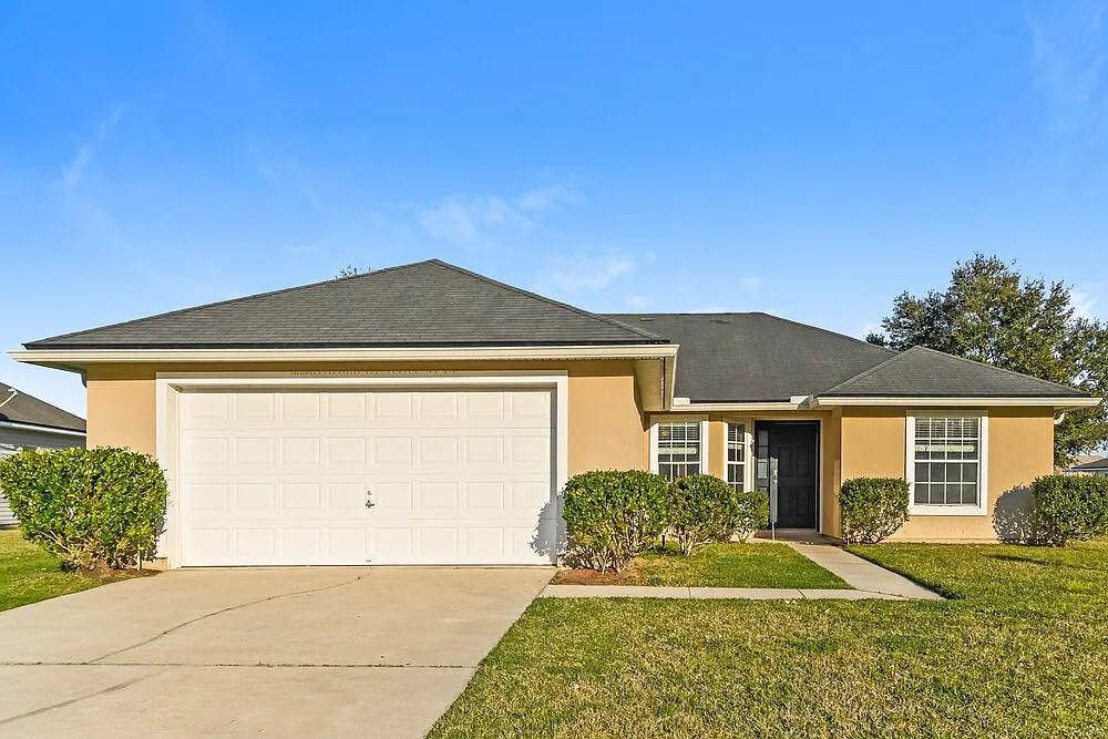 3 bed, 2.0 bath, 1519 sqft, $3,460 — Photo 1
