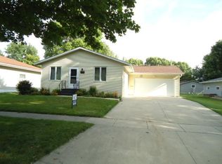 1315 E Lucas St, Algona, IA 50511