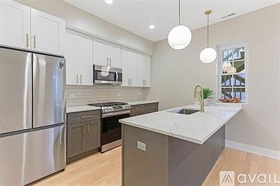 1st image of 2901 N Milwaukee Ave #1C