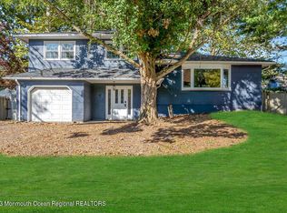 111 Sun Valley Rd, Toms River, NJ 08755