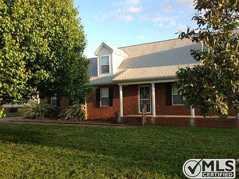 1st image of 914 Hawksridge Dr