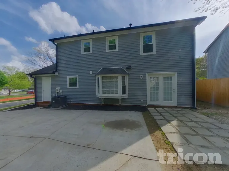 8339 Mission Hills Rd — Photo 15