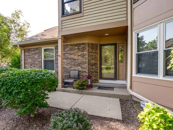 187 Willow Pkwy, Buffalo Grove, IL 60089