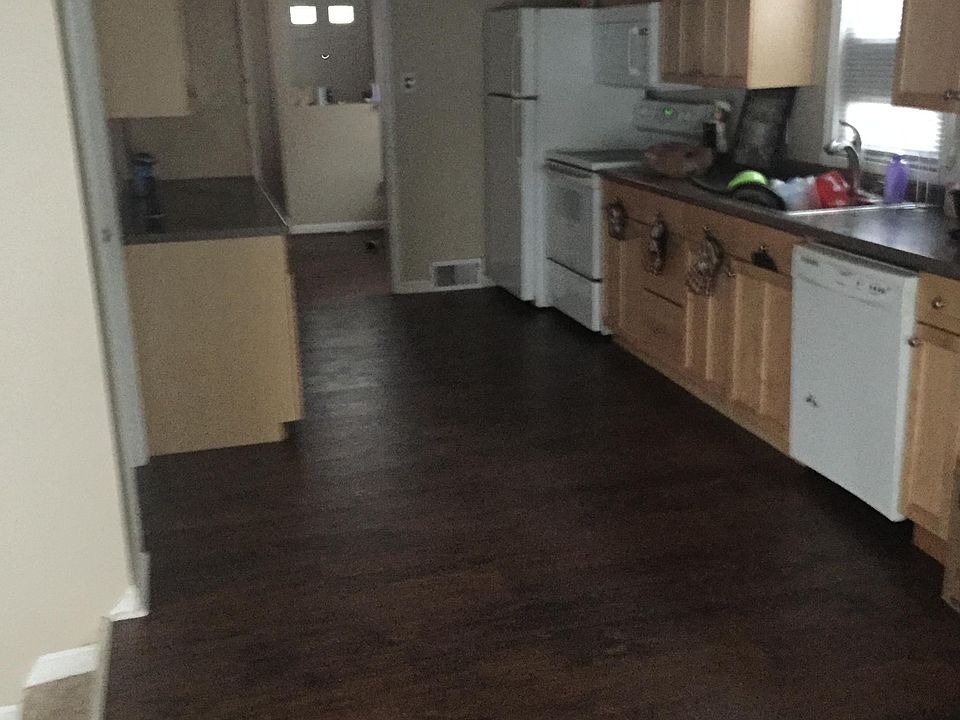 2nd image of 18450 Buckhannon St