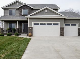 1320 Twelve Oaks Dr, Polk City, IA 50226