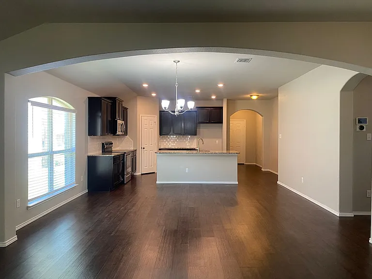 240 Bethann Dr — Photo 3