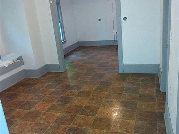 2nd image of 10604 Felton St