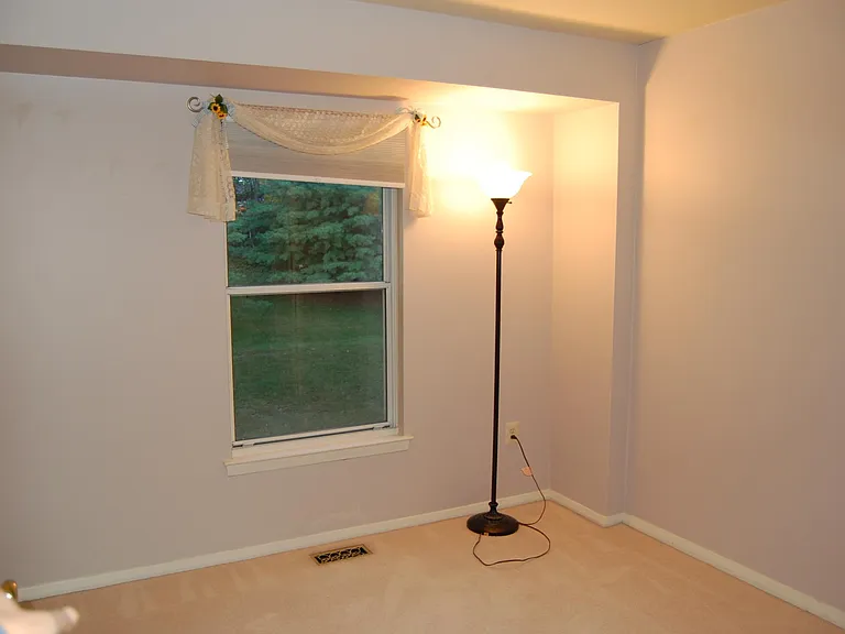 7732 Heatherside Ln — Photo 18