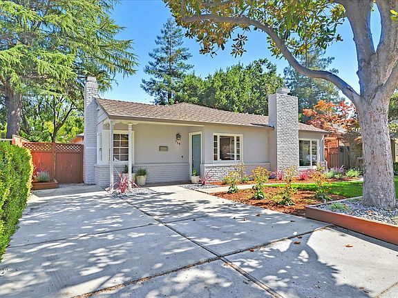 3rd image of 736 Coastland Dr